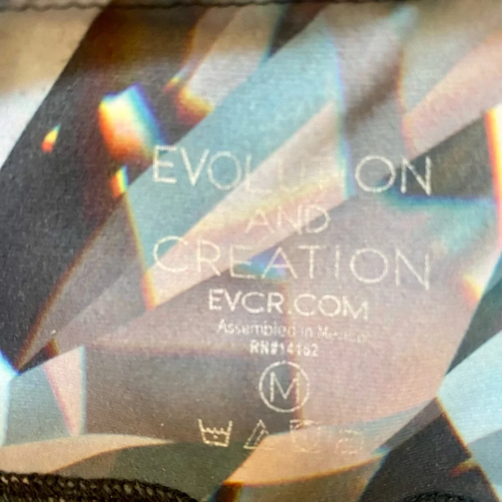 Evolution and Creation Women’s Leggings with Floral and Geometric Design - Picture 3 of 3